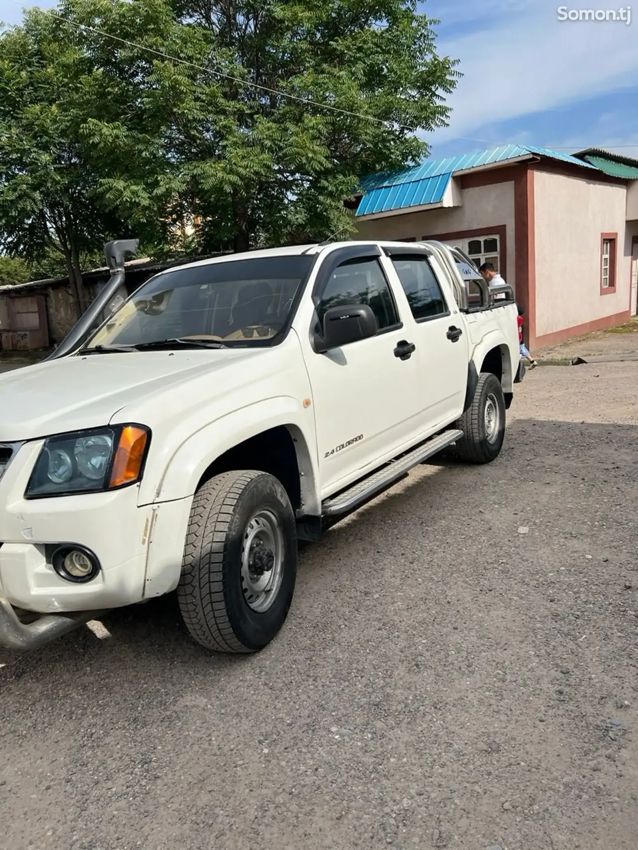Toyota Hilux 2009 · 2.4 MT