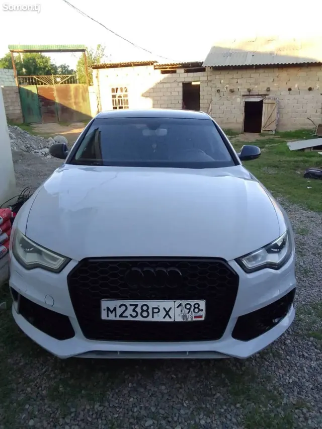 Audi A6 2015 · 2.8 AT