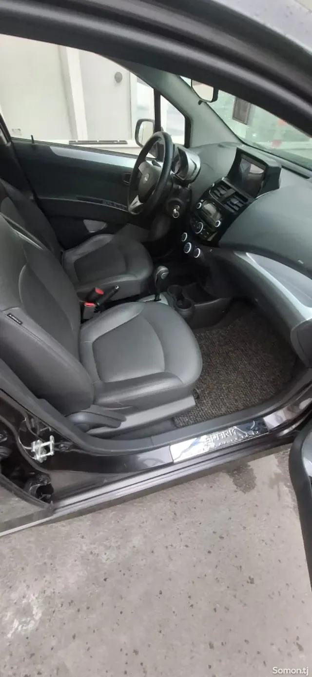 Chevrolet Spark 2014 · 1.3 AT