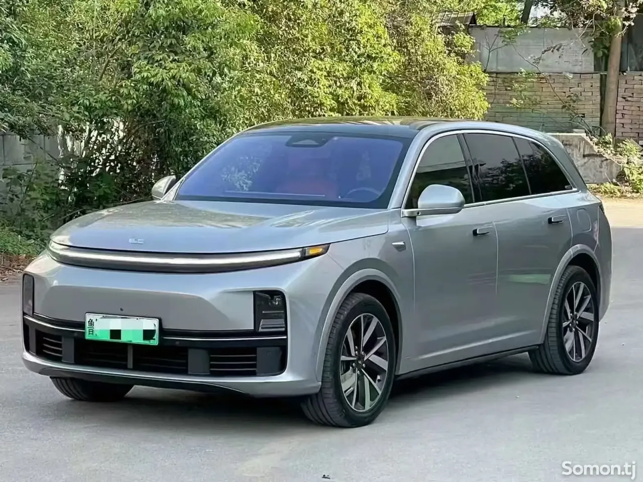 Li Auto (Lixiang) L7 2023 · 1.5 AT