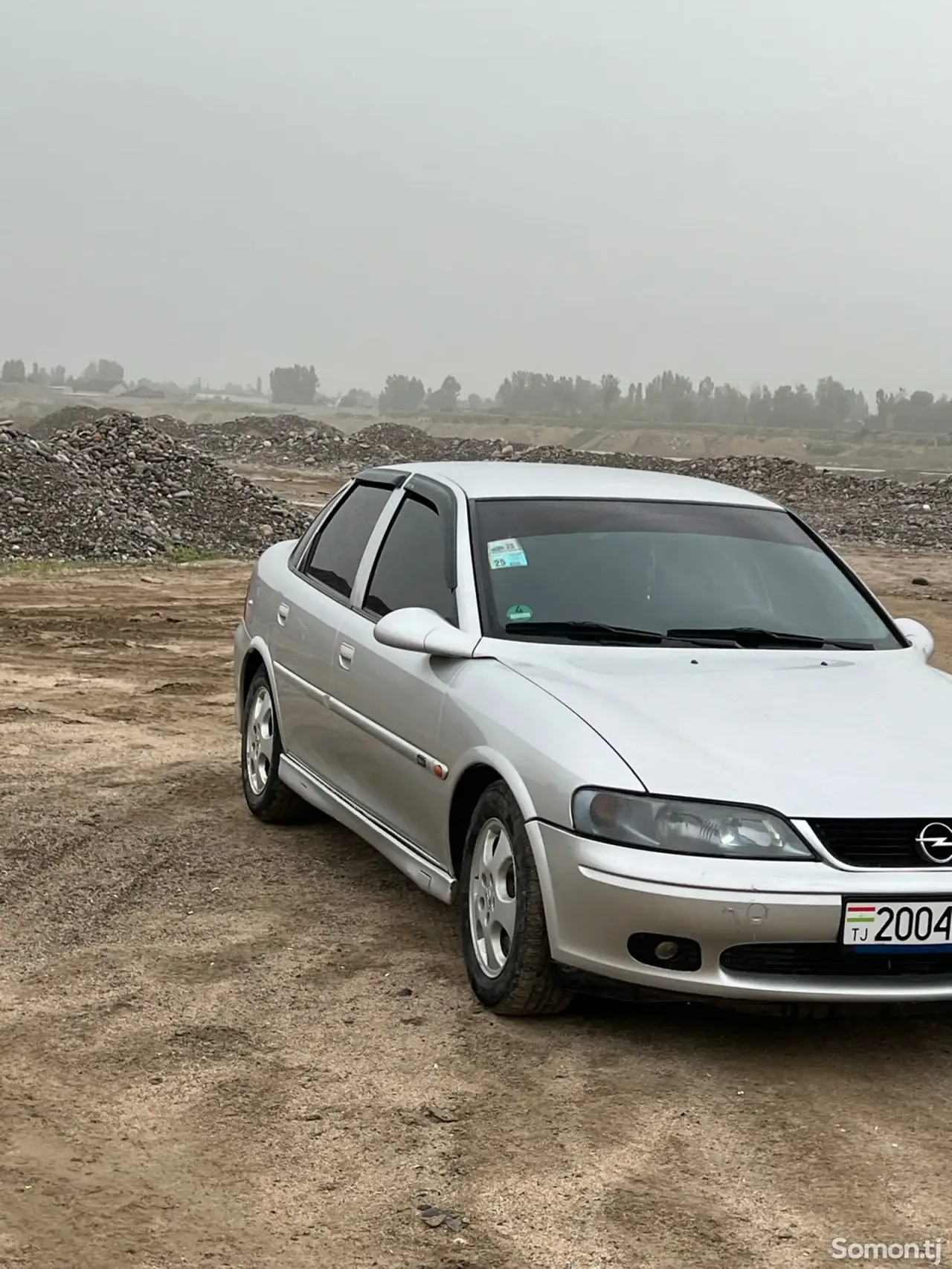 Opel Vectra B 2000 · 1.8 MT