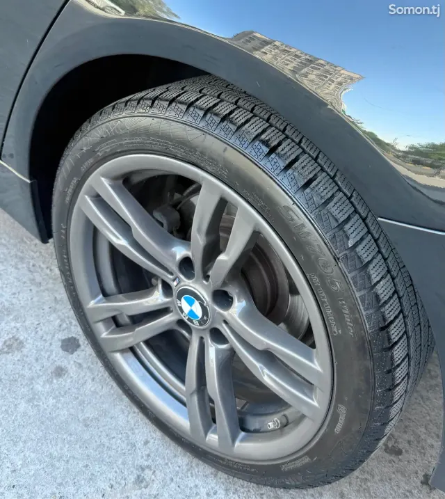 BMW 3 series 2014 · 2.0 AT