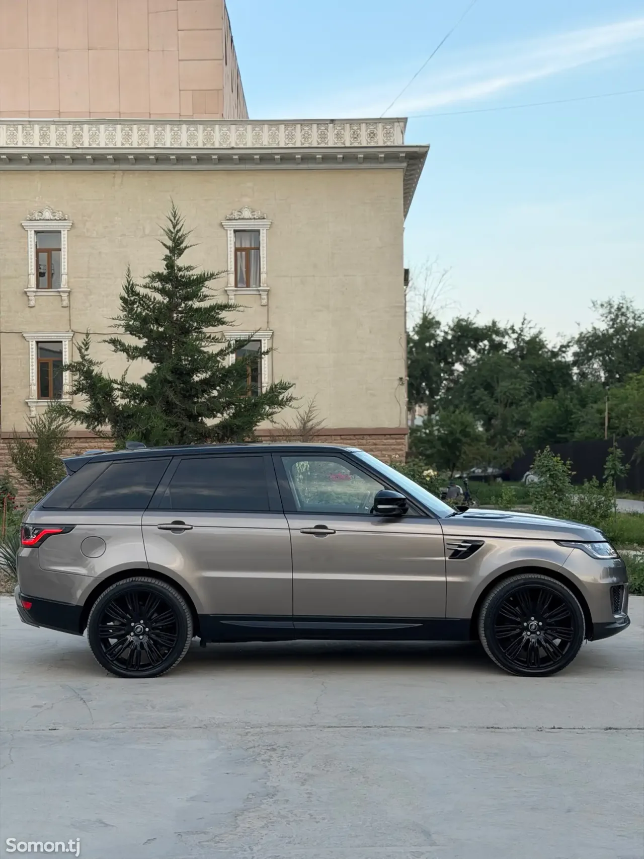 Land Rover Range Rover Sport 2018 · 3.0 AT