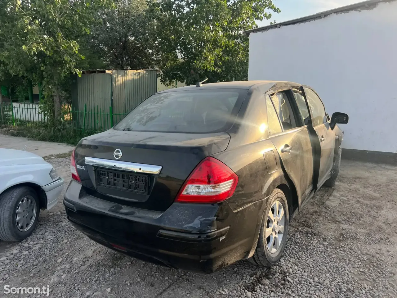 Nissan Tiida 2008 · MT