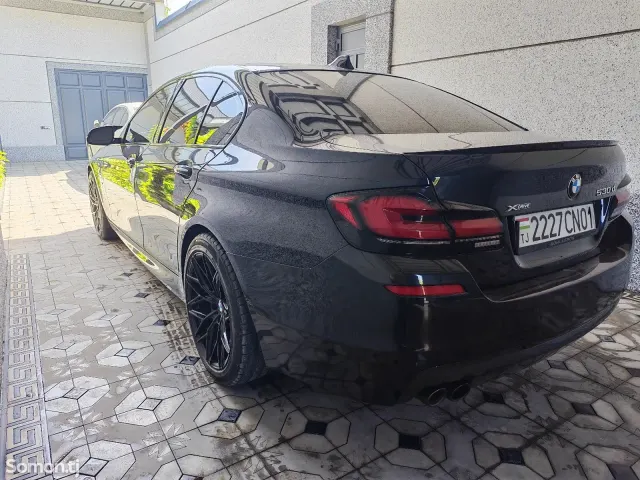 BMW 5 series 2014 · 3.0 AT