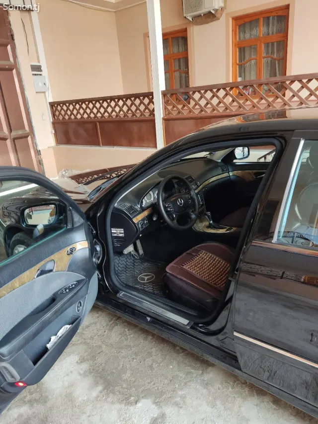 Mercedes-Benz E class 2008 · 2.8 AT