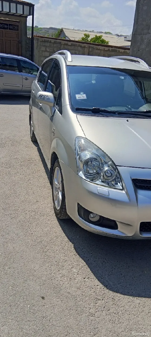 Toyota Corolla Verso 2008 · 1.8 MT