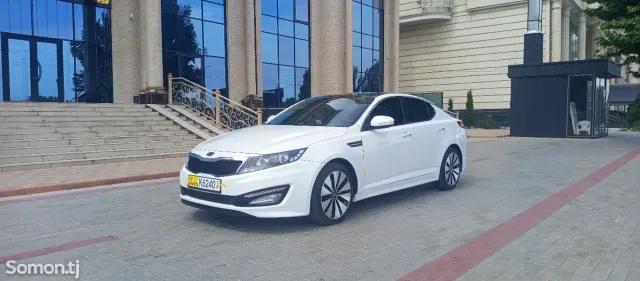 Kia K5 2012 · 2.0 AT