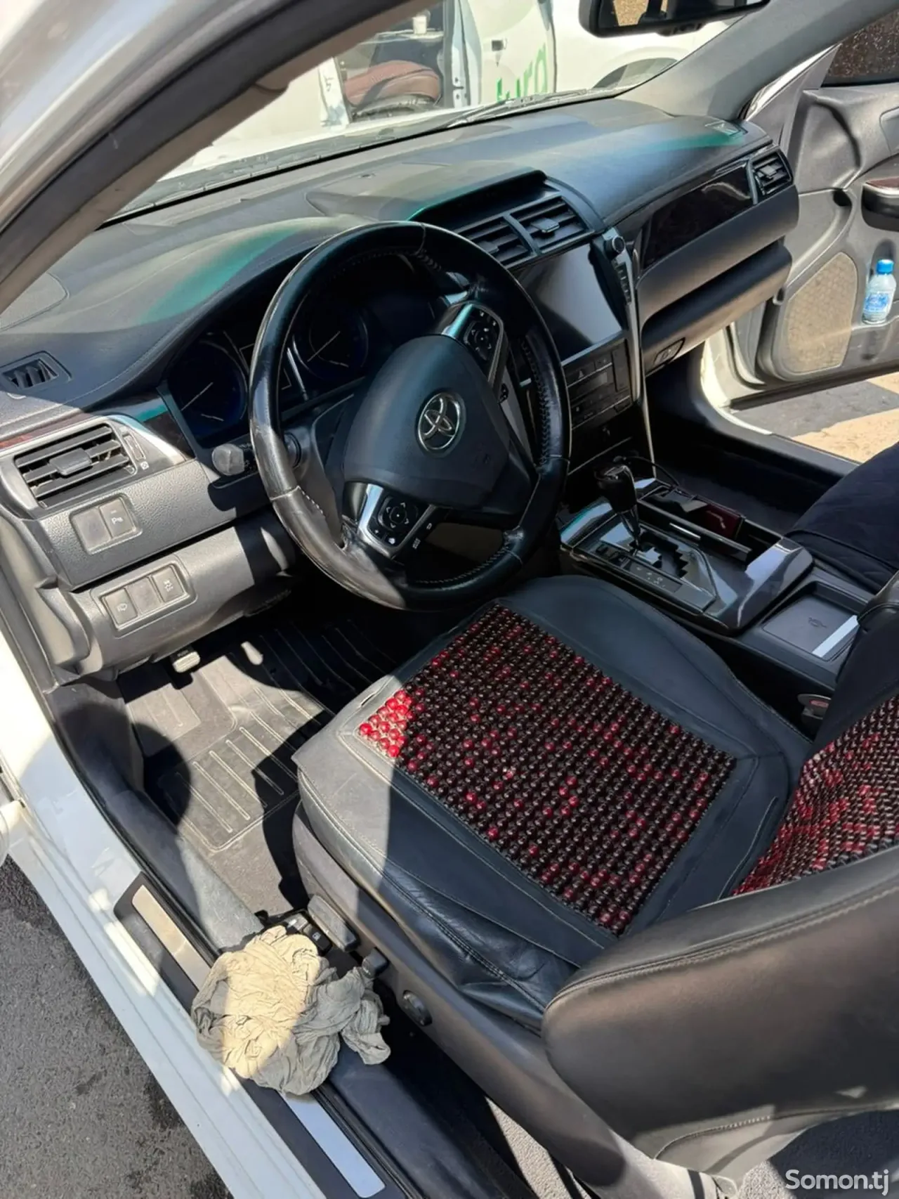 Toyota Camry 2015 · 2.5 AT