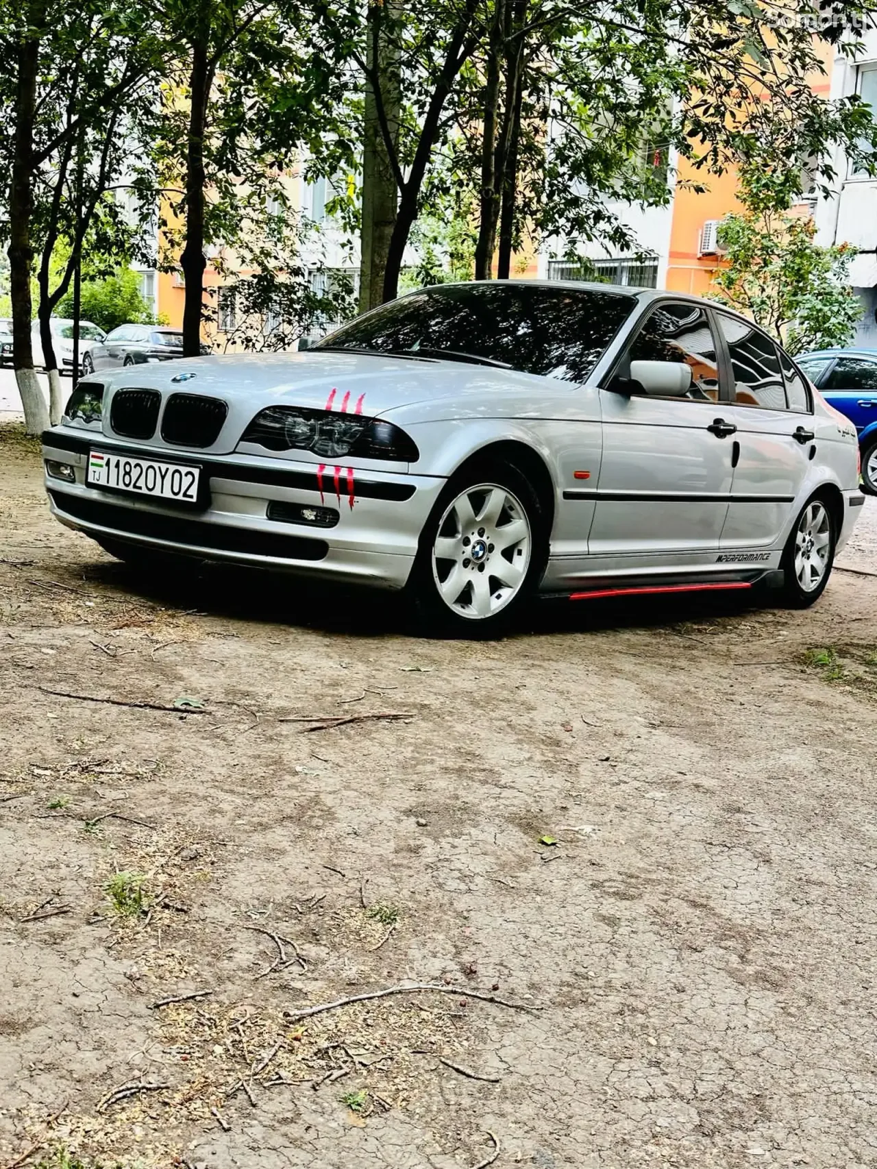 BMW 3 series 1998 · 1.8 MT