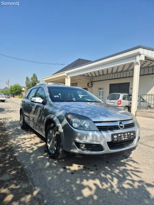 Opel Astra H 2007 · 1.8 MT