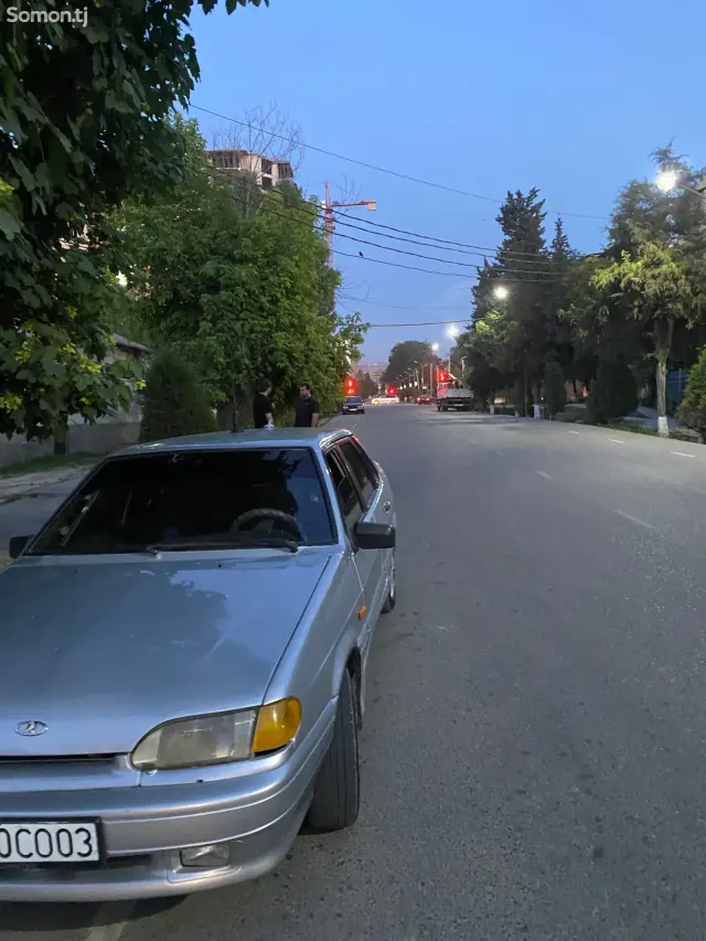 Lada (ВАЗ) 2115 2004 · 1.6 MT