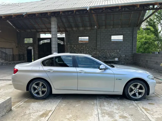 BMW 5 series 2012 · 2.0 AT