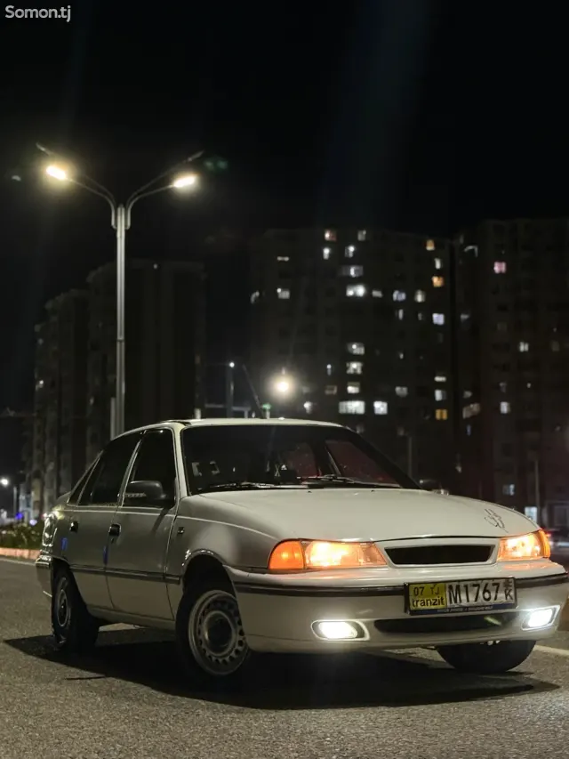 Daewoo Nexia 1997 · 1.6 MT