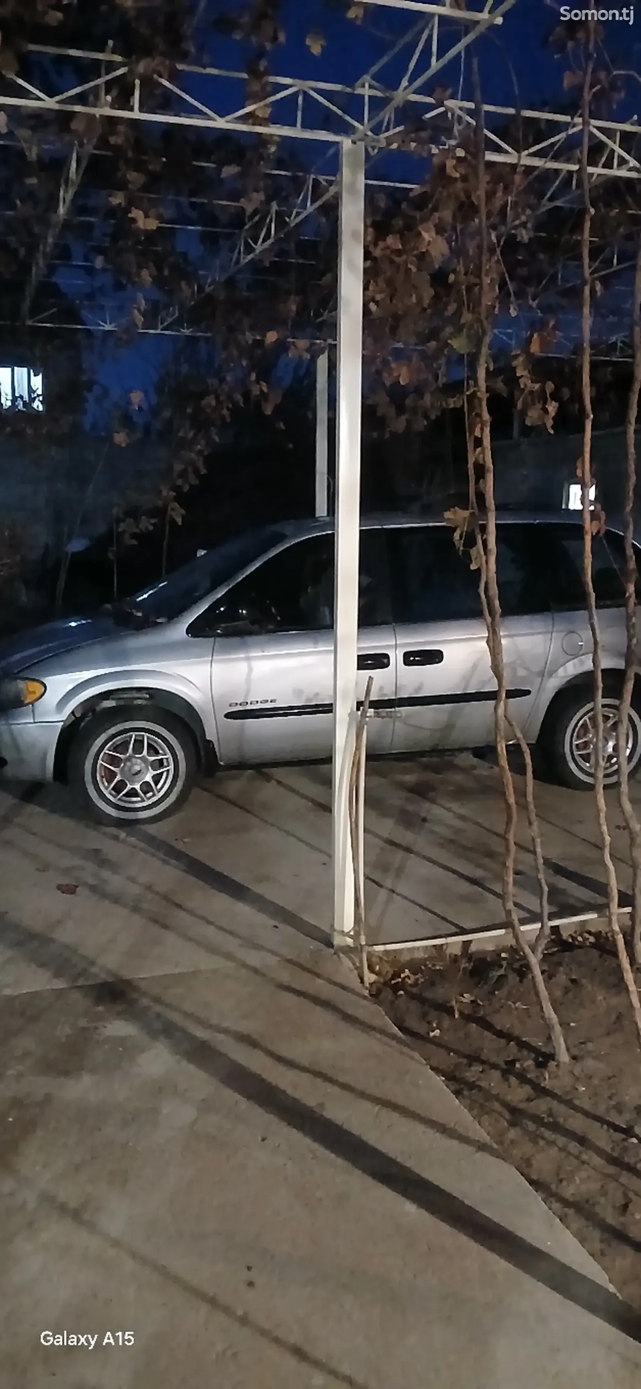 Dodge Caravan 2006 · 2.4 AT