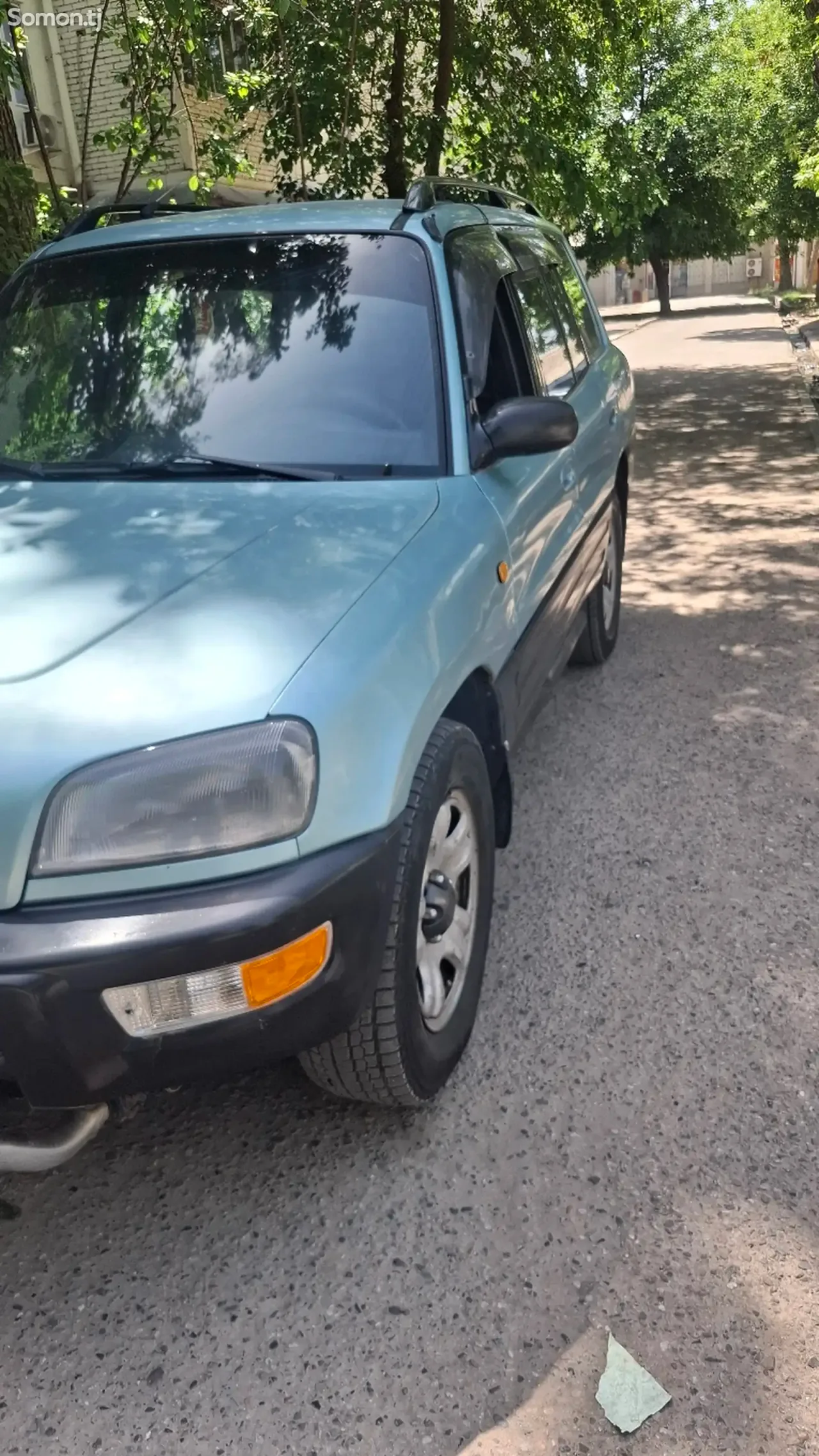 Toyota RAV 4 1997 · 2.0 AT