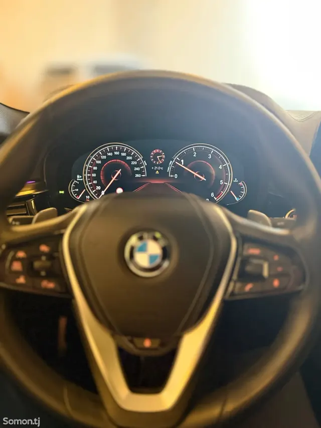 BMW 5 series 2017 · 2.0 AT