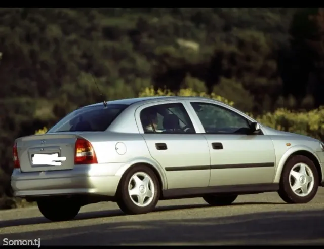 Opel Astra G 2000 · 1.8 MT