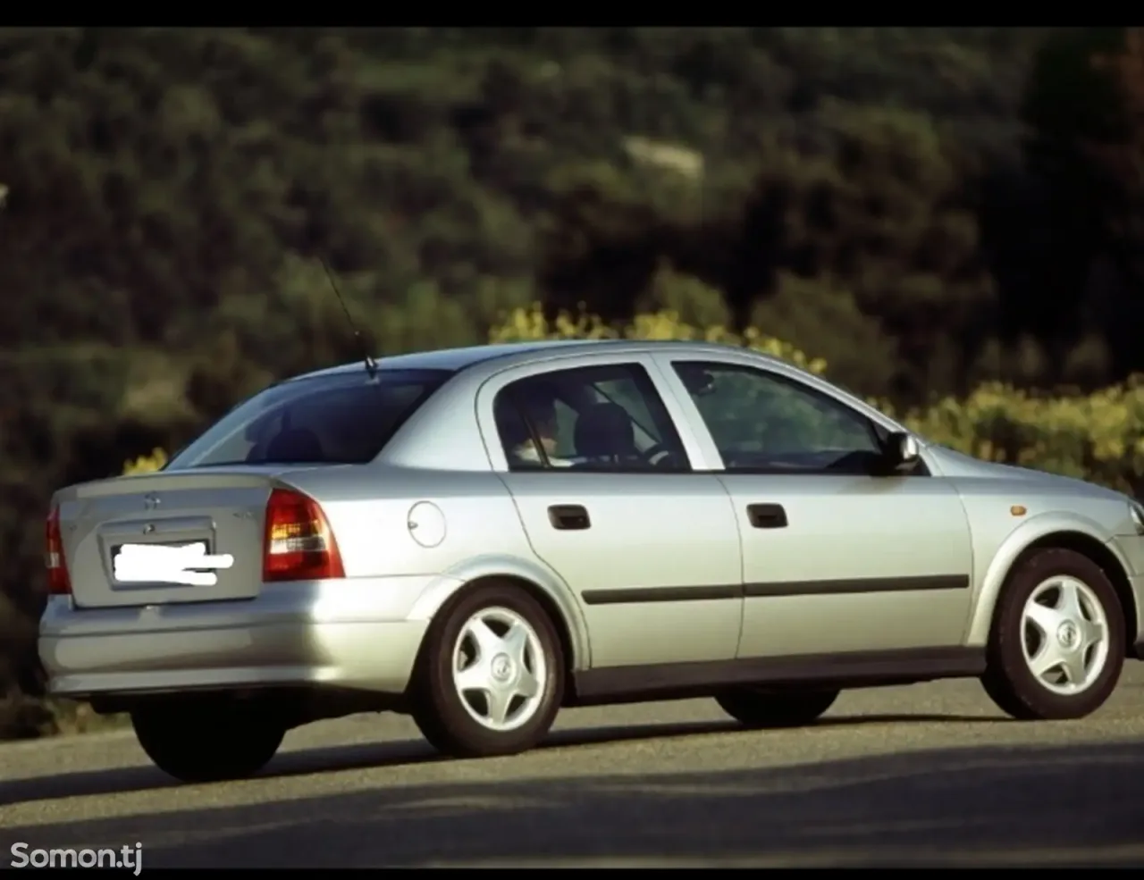 Opel Astra G 2000 · 1.8 MT