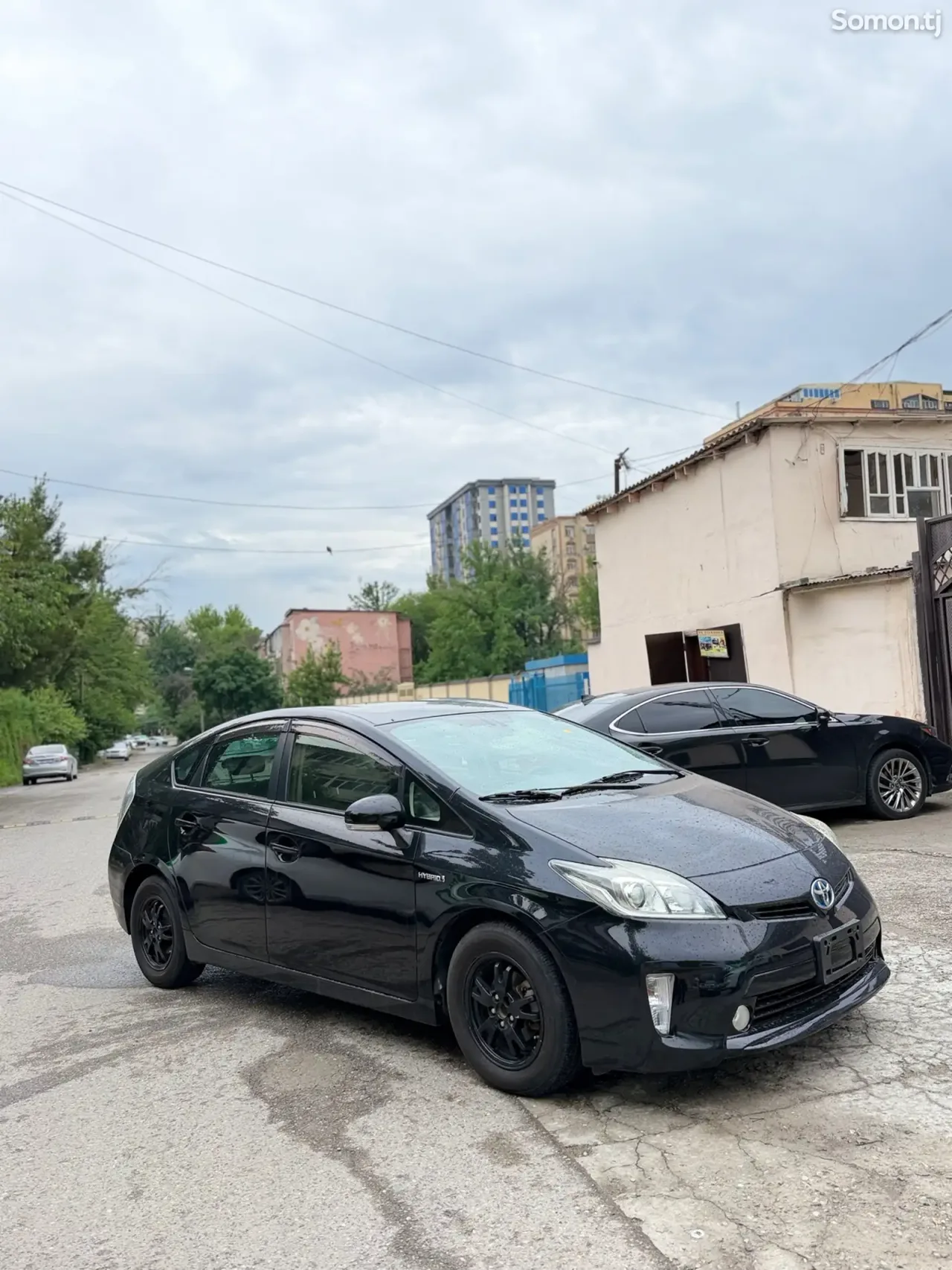 Toyota Prius 2014 · 1.8 AT