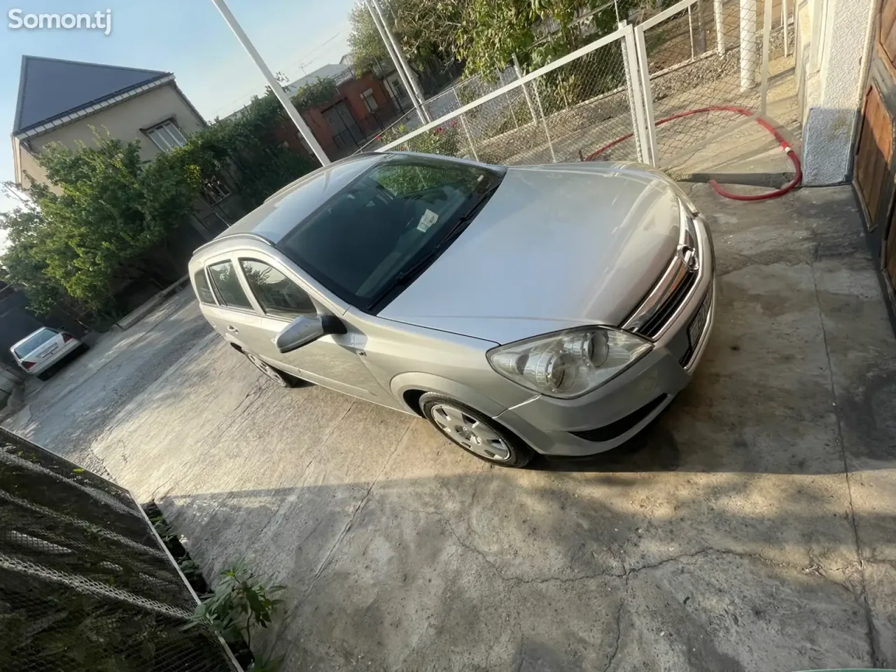 Opel Astra H 2007 · 1.6 MT