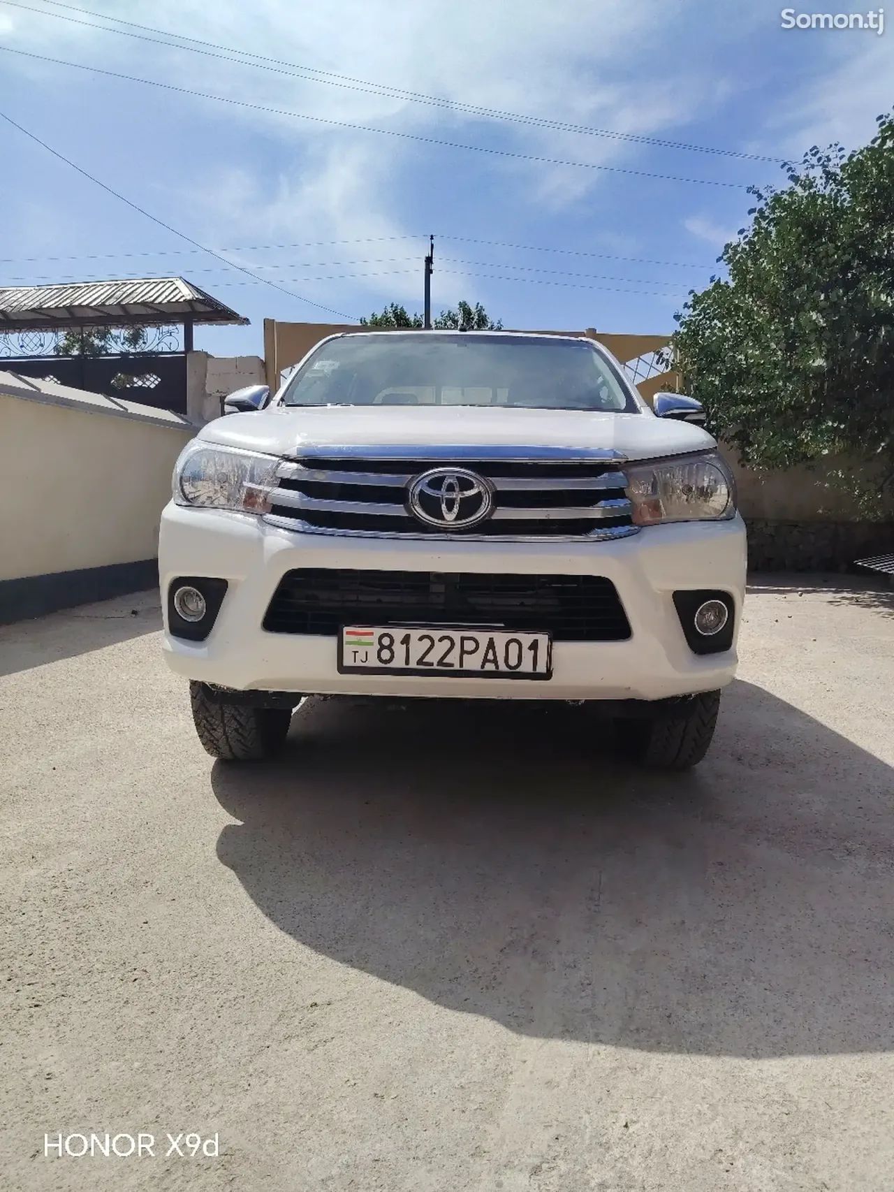 Toyota Hilux 2016 · 2.4 MT