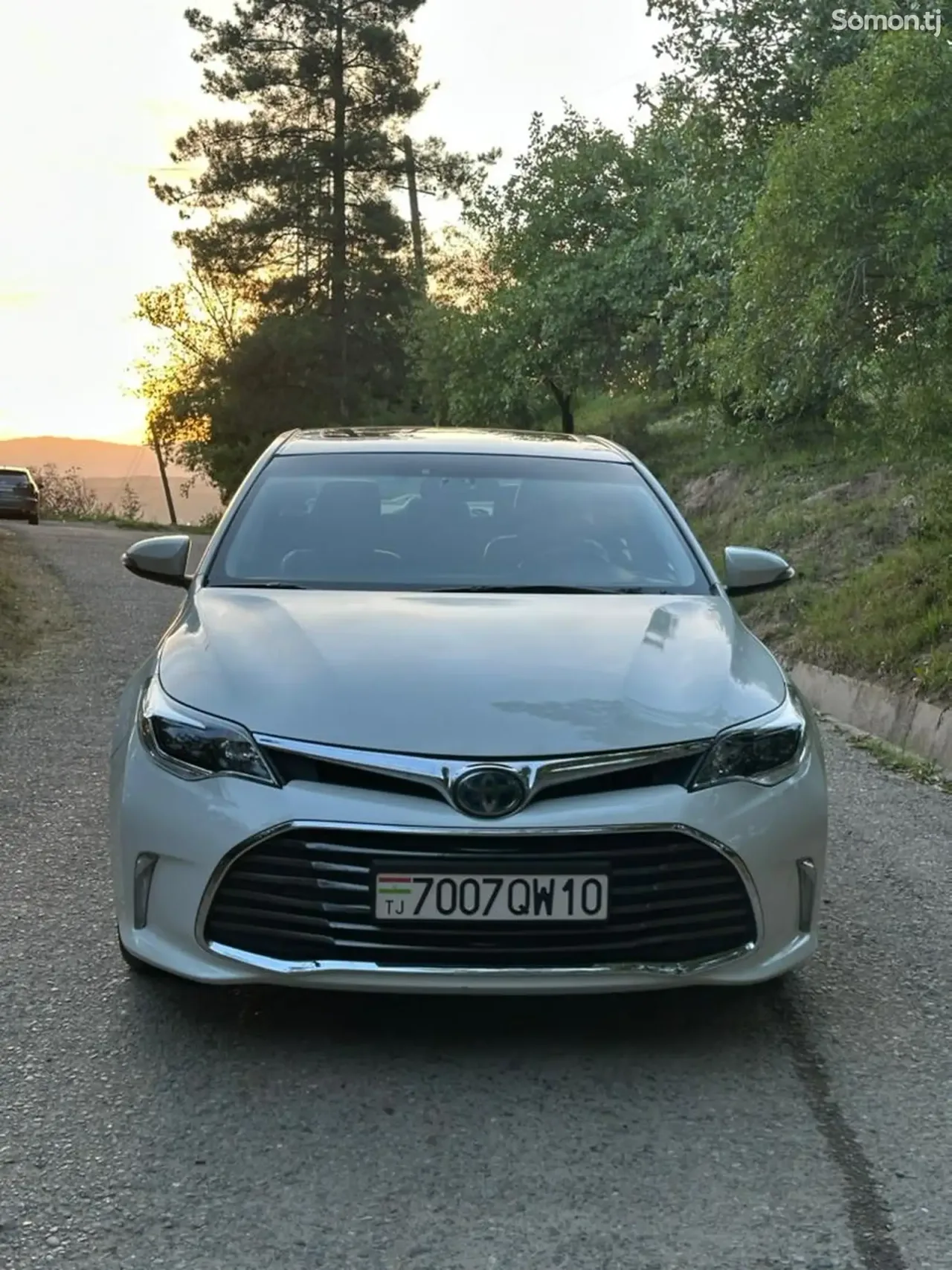 Toyota Avalon 2018 · 2.5 AT