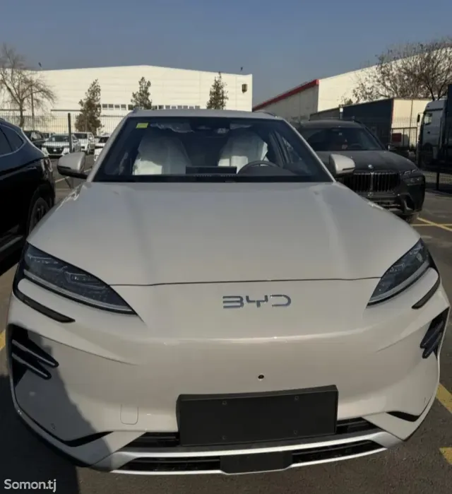 BYD Song Plus 2025 · AMT