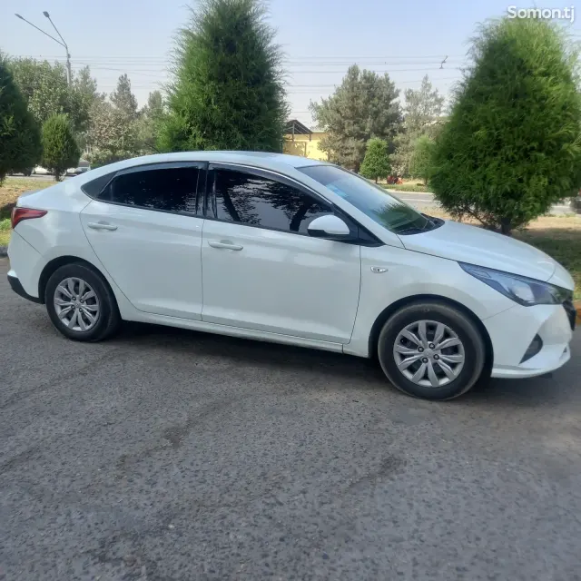 Hyundai Accent 2020 · 1.6 AT