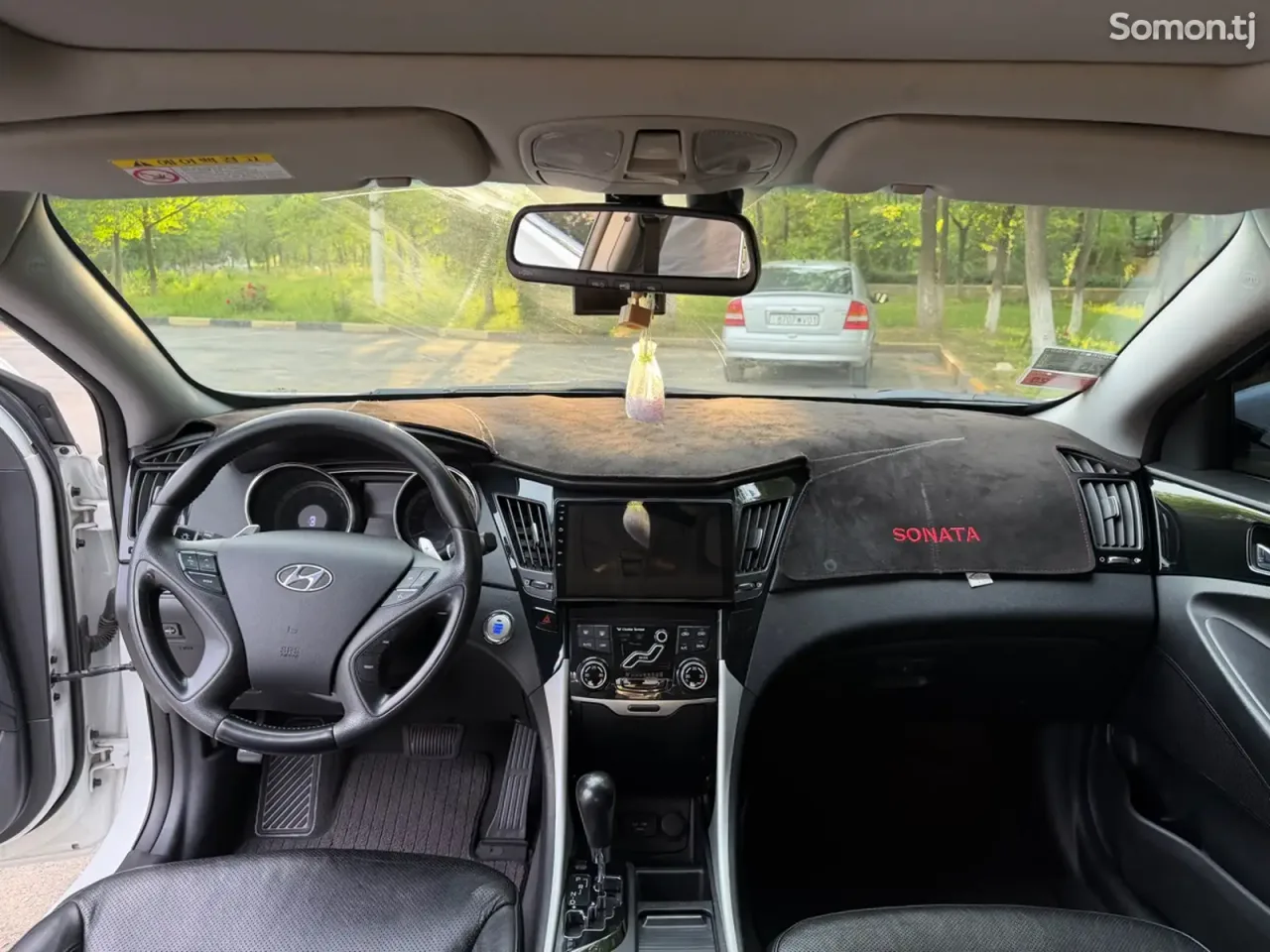 Hyundai Sonata 2011 · 2.0 AT