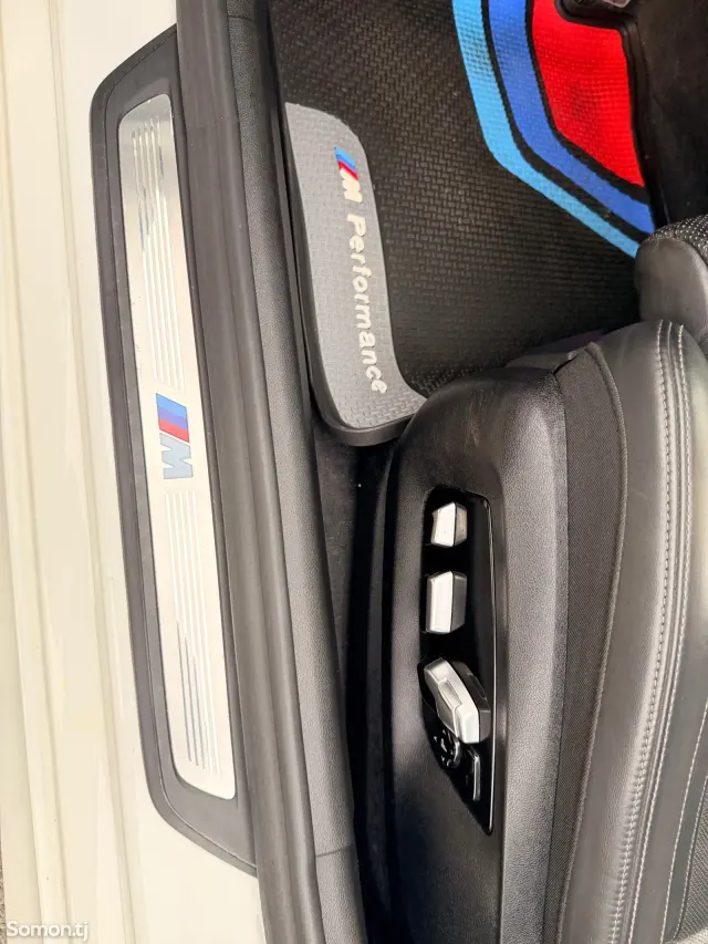 BMW 5 series 2018 · 2.0 AT