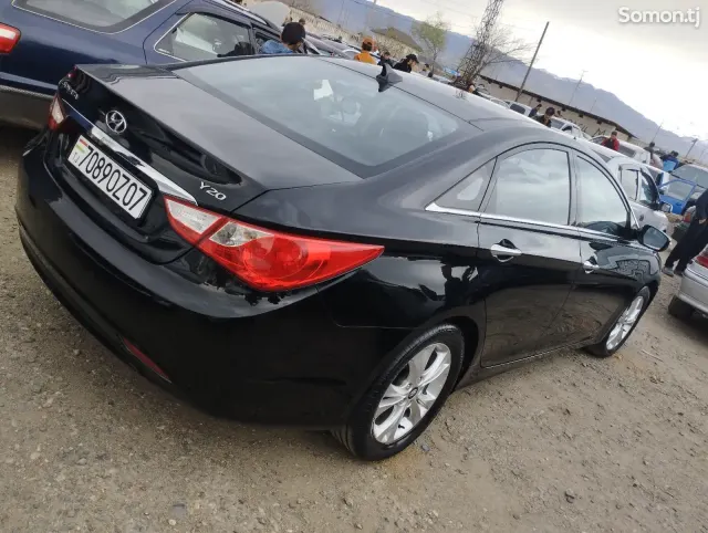 Hyundai Sonata 2010 · 2.0 AT