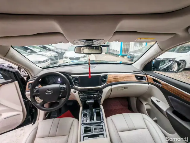 GAC Trumpchi GS8 2017 · 2.0 AT