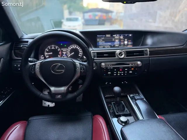 Lexus GS series 2015 · 3.5 AT