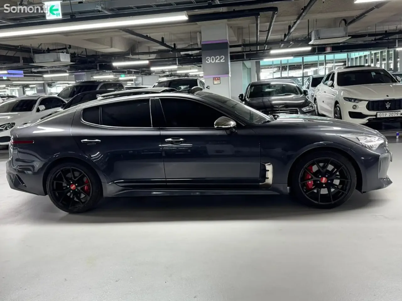 Kia Stinger 2018 · 2.0 AT