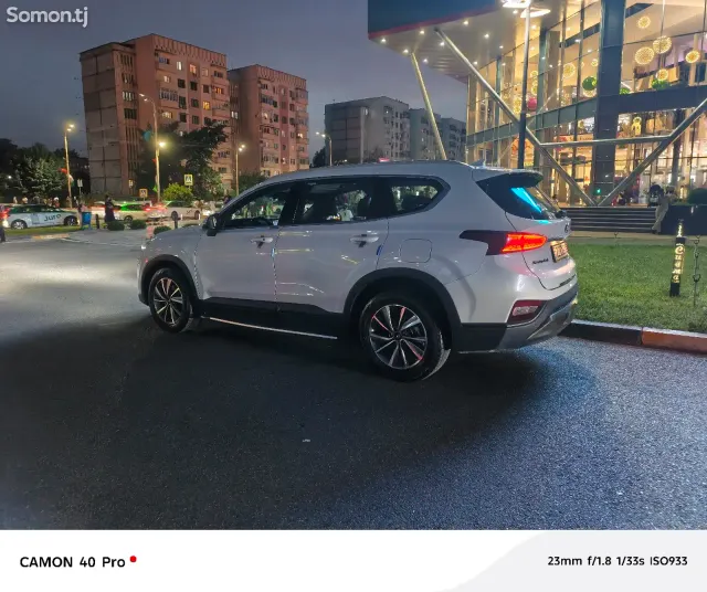 Hyundai Santa Fe 2018 · 2.0 AT
