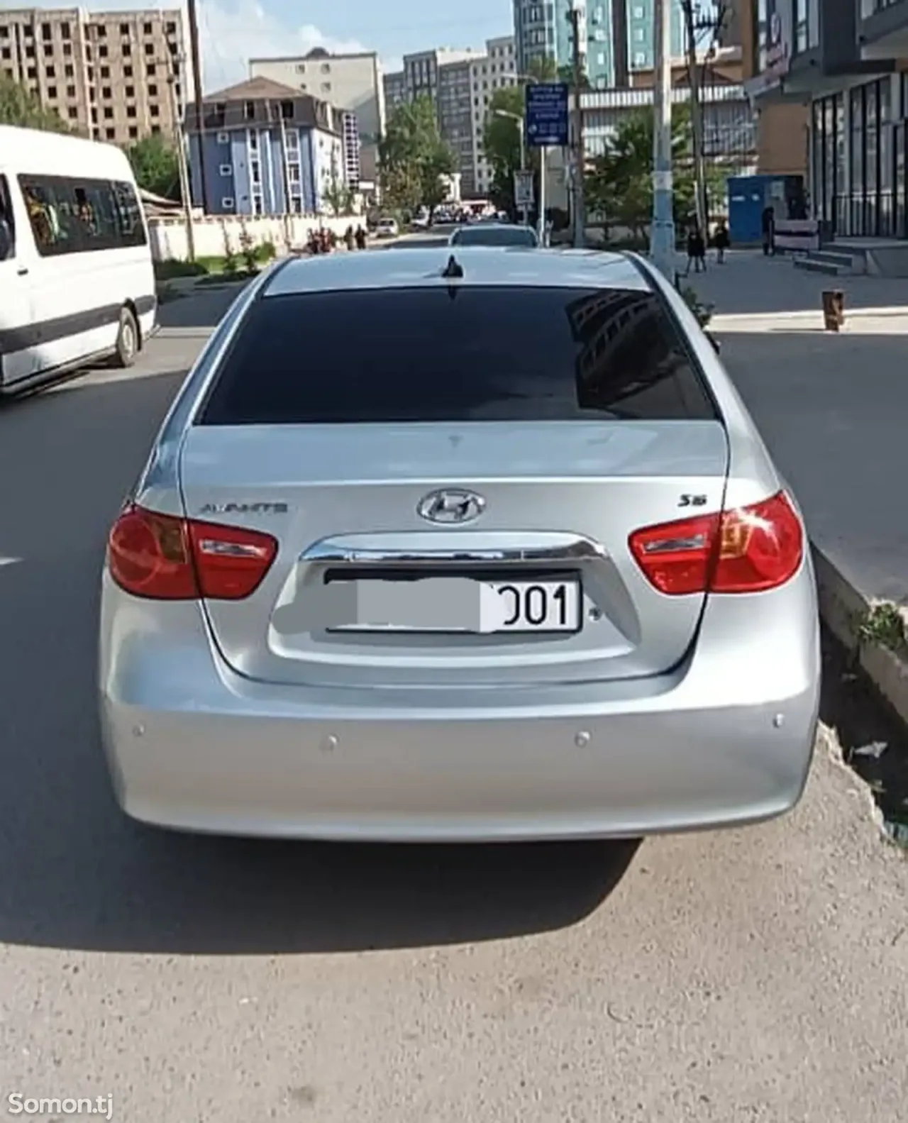 Hyundai Avante 2010 · 1.6 AT