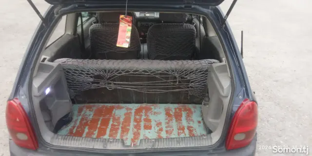 Opel Corsa 1999 · 1.6 MT
