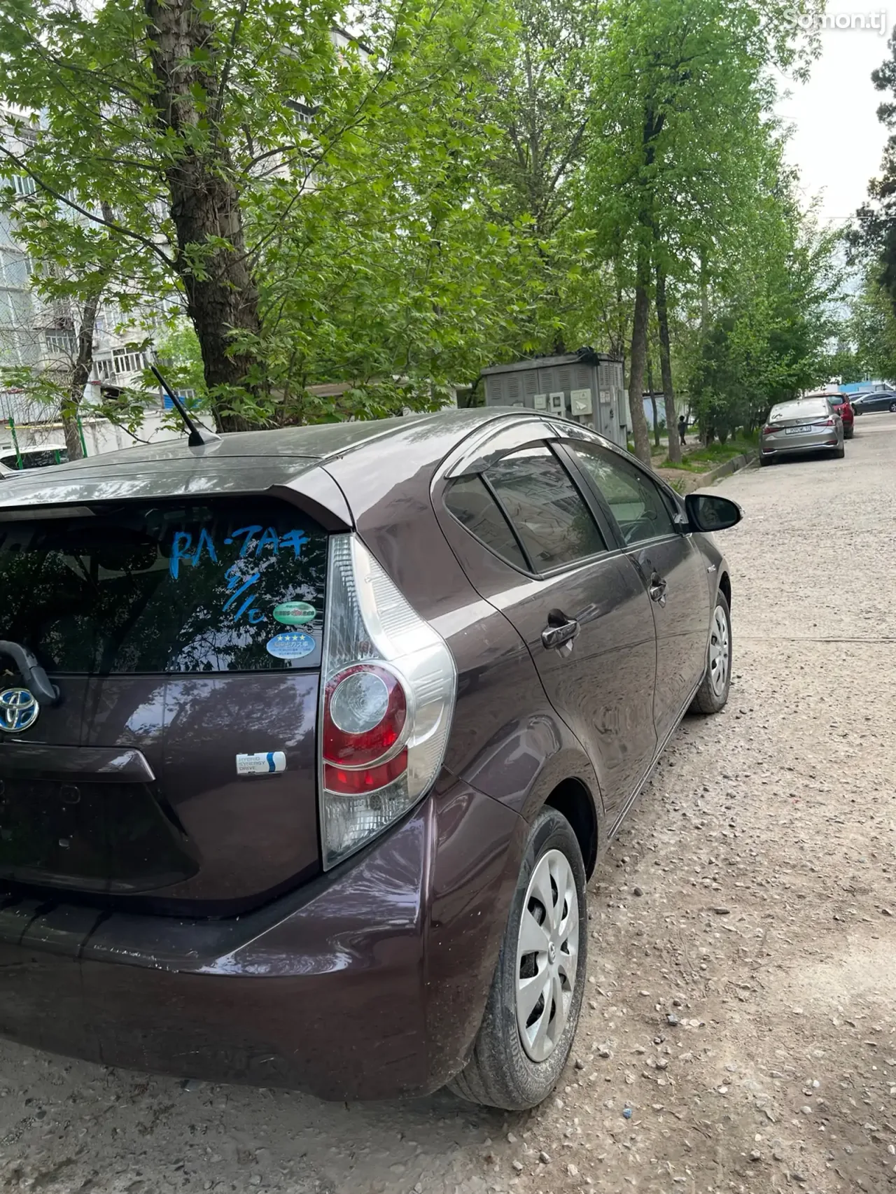 Toyota Aqua 2014 · 1.5 AT