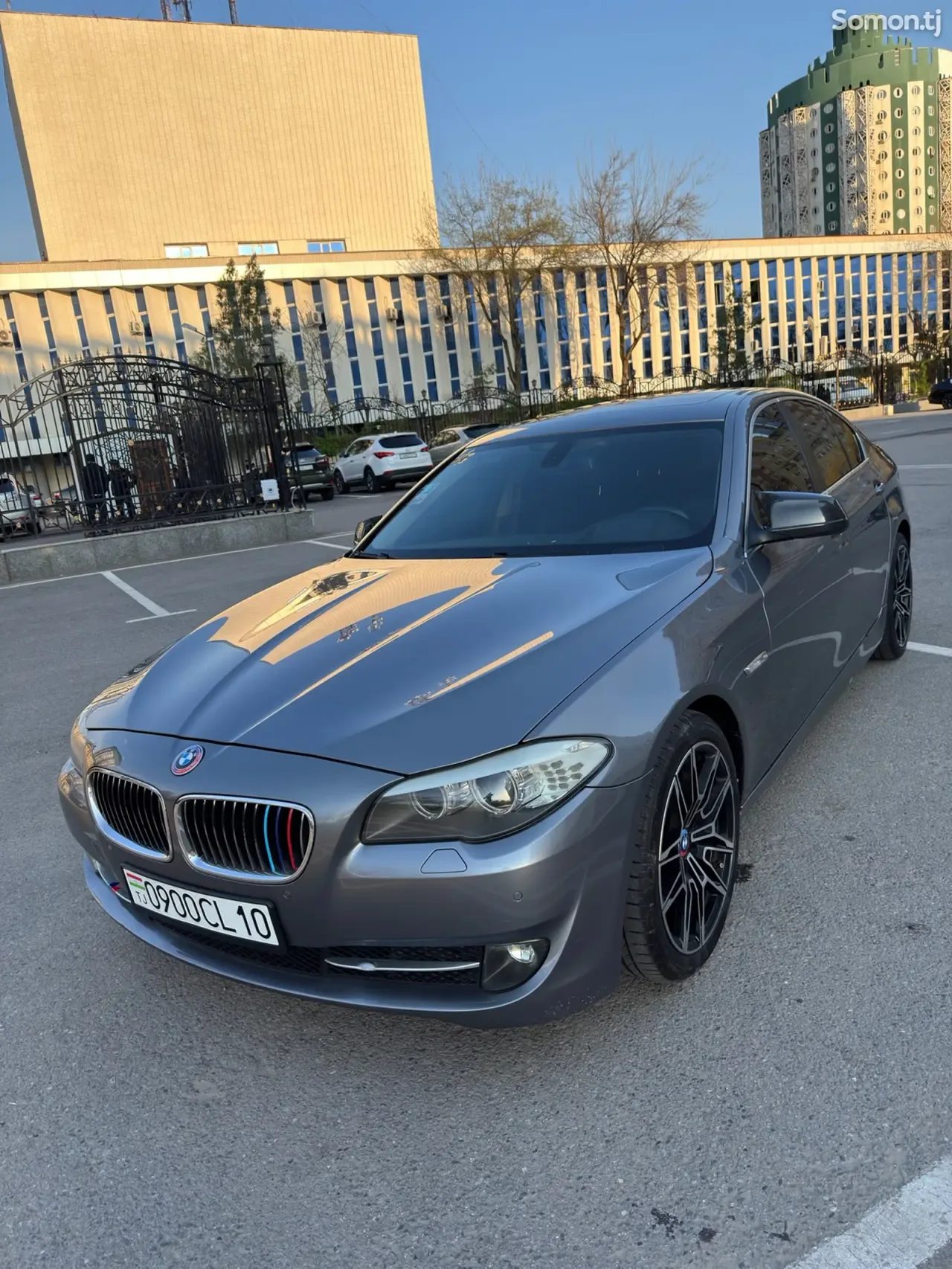 BMW 5 series 2011 · 2.0 AT