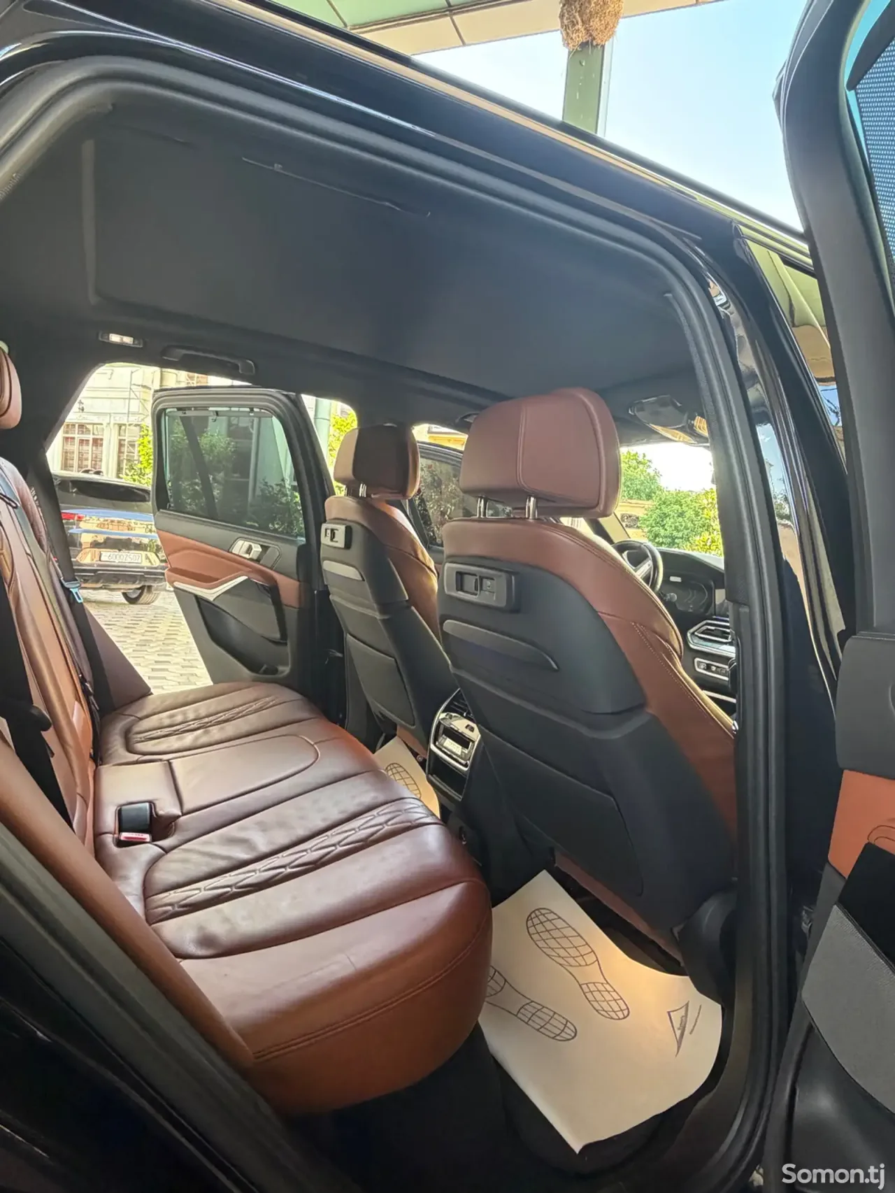 BMW X5 2019 · 4.4 AT