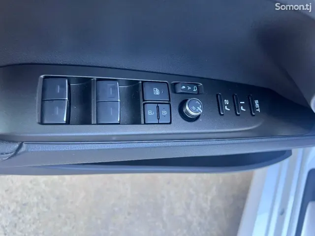 Toyota Camry 2026 · 2.5 AT