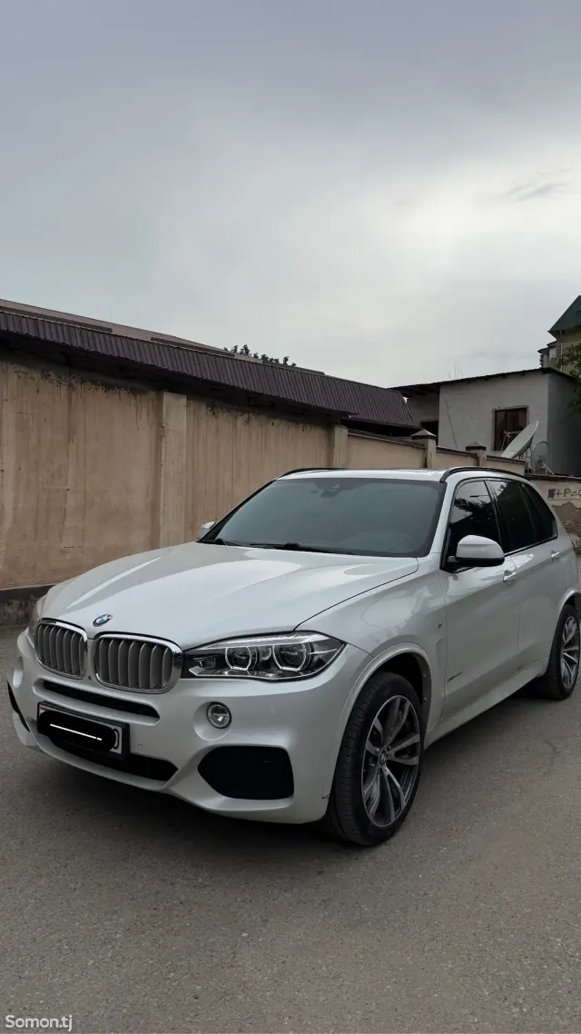 BMW X5 2017 · 4.0 AT