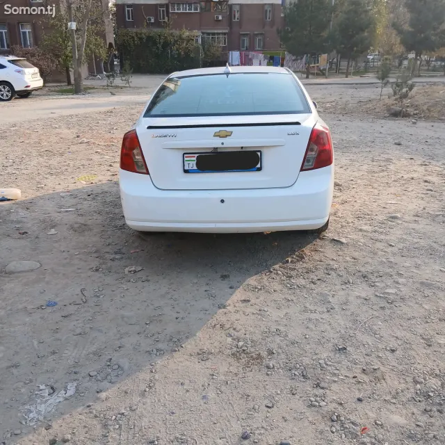 Chevrolet Lacetti 2005 · 1.6 AT