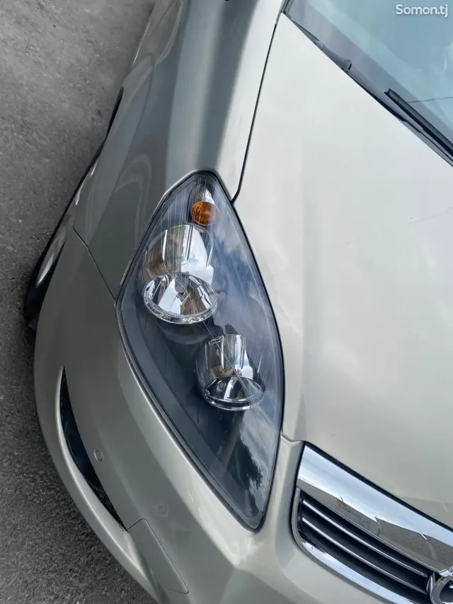 Opel Zafira 2014 · 1.8 MT