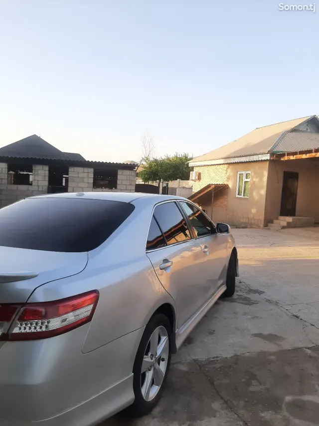 Toyota Camry 2010 · 2.5 AT