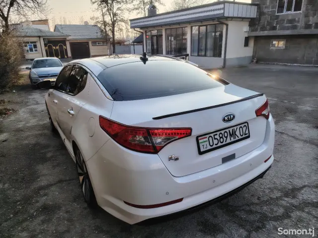 Kia K5 2010 · 2.0 AT