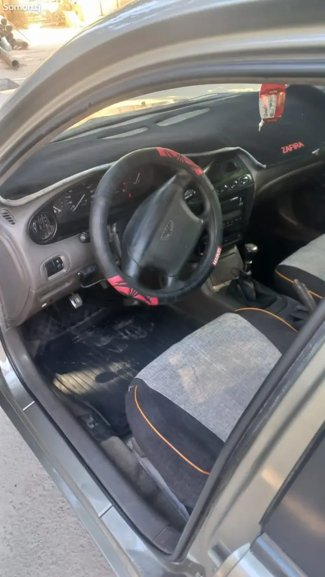 Daewoo Leganza 1997 · 1.8 MT