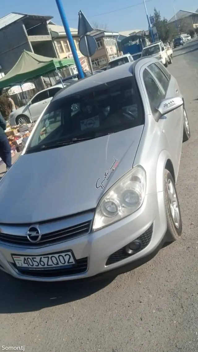 Opel Astra H 2008 · 1.8 MT