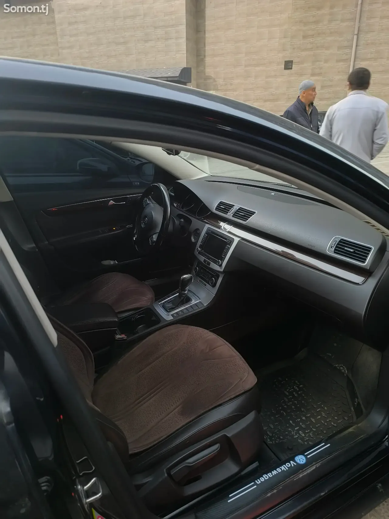 Volkswagen Passat 2011 · 1.8 AT